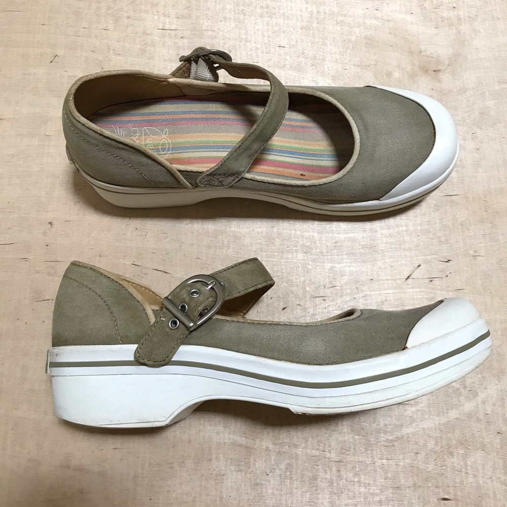 Dansko Vegan Mary Jane Strap Ankle Size 39